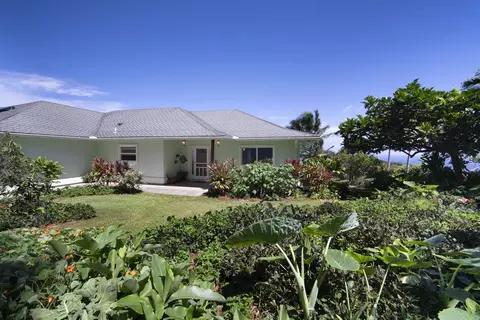 555 Kaukini Loop, Wailuku, HI 96793