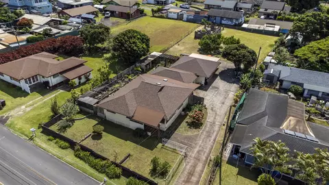 38 Kealaloa Ave, Makawao, HI 96768