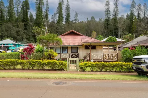 404 4th St, Lanai City, HI 96763