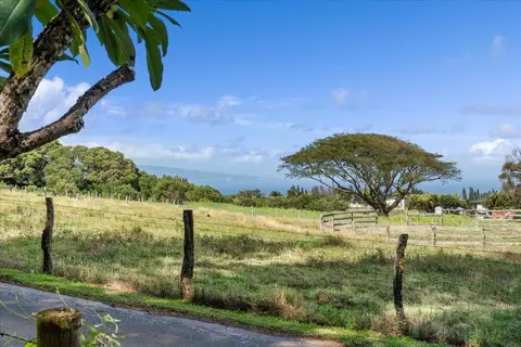 2481 Lilikoi Rd UNIT B, Haiku, HI 96708