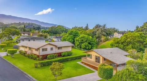 95 Haele Pl, Makawao, HI 96768