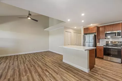 32 Polohina Ln #18-7, Lahaina, HI 96761