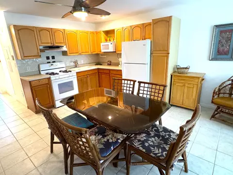 7146 Kamehameha V Hwy #A111, Kaunakakai, HI 96748