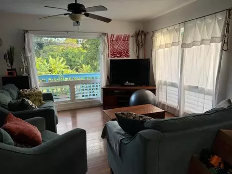 3 Ualapue Pl # 1, Kaunakakai, HI 96748