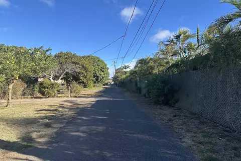 77 Auhana Rd, Kihei, HI 96753