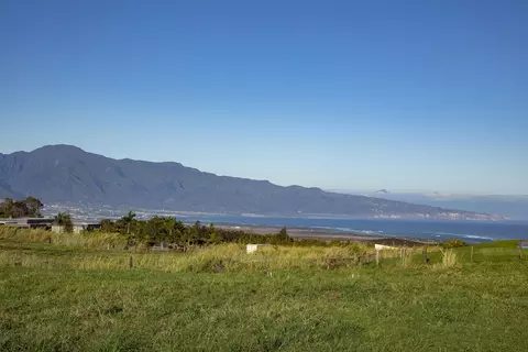 2390 Baldwin Ave UNIT A, Makawao, HI 96768