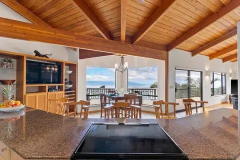 Kitchen - 5791 Lower Kula Rd, Kula, HI 96790 photo 2 of 8