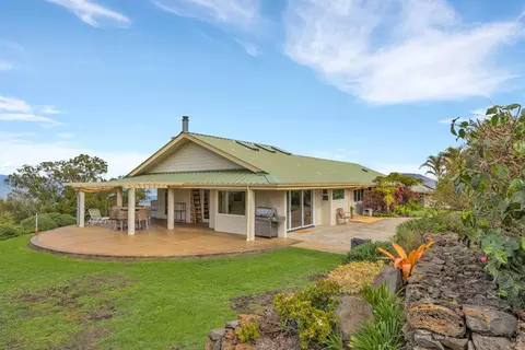 1461 Naalae Rd, Kula, HI 96790