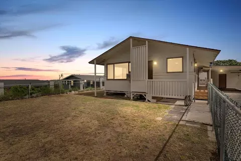583 Kea St, Kahului, HI 96732