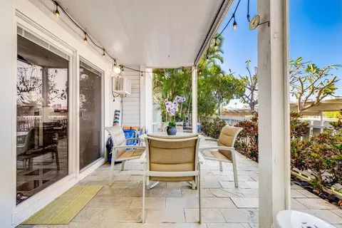 160 Keonekai Rd #1-101, Kihei, HI 96753