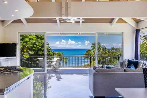 5045 Lower Honoapiilani Rd #9, Lahaina, HI 96761
