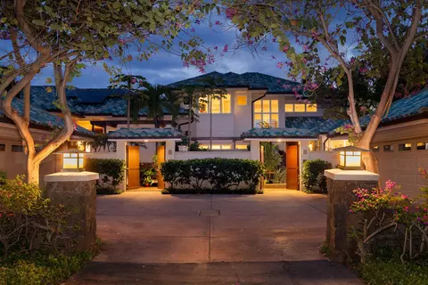 7 Polihua Pl #10D, Lanai City, HI 96763