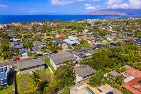 2715 Puu Hoolai St, Kihei, HI 96753