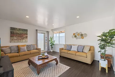 52 Aiai St, Kahului, HI 96732