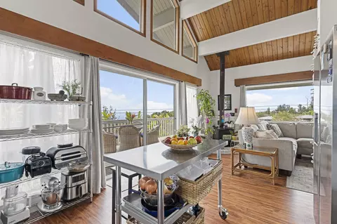 Kitchen - 10 Meakoho Pl, Kula, HI 96790 photo 6 of 6
