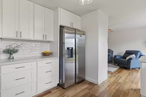 Kitchen - 10 Meakoho Pl, Kula, HI 96790 photo 3 of 6