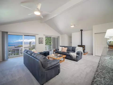 Living - 1515 Lower Kimo Dr, Kula, HI 96790 photo 4 of 4