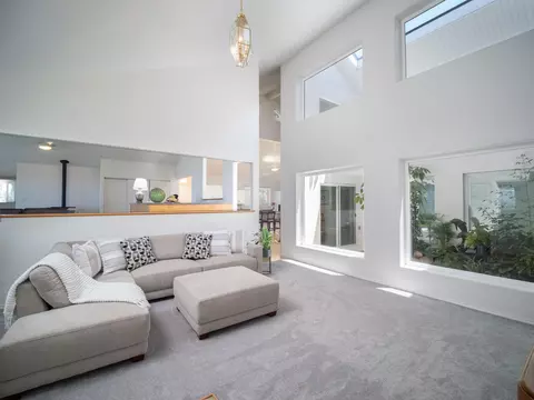 Living - 1515 Lower Kimo Dr, Kula, HI 96790 photo 1 of 4