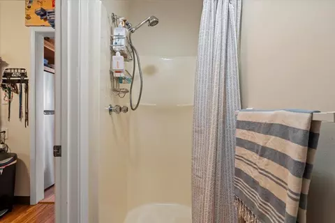 Bath - 119 Ka Dr, Kula, HI 96790 photo 4 of 4