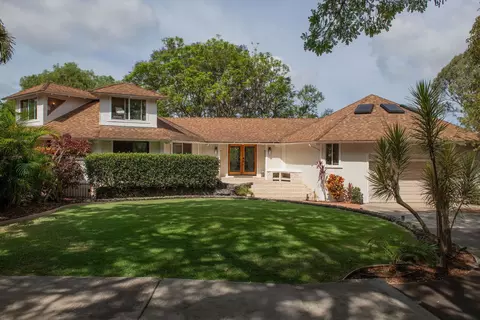 69 Aulii Dr, Makawao, HI 96768