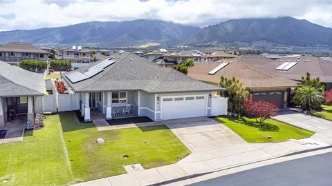 48 Hoku Puhipaka St, Kahului, HI 96732