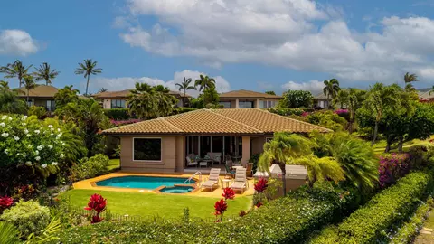 215 Wahioli Way, Lahaina, HI 96761