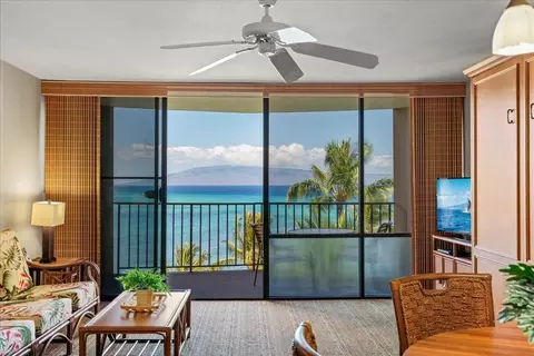 4327 Lower Honoapiilani Rd #802, Lahaina, HI 96761