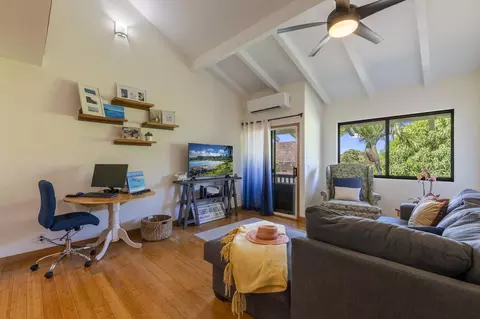 2050 Kanoe St #208, Kihei, HI 96753