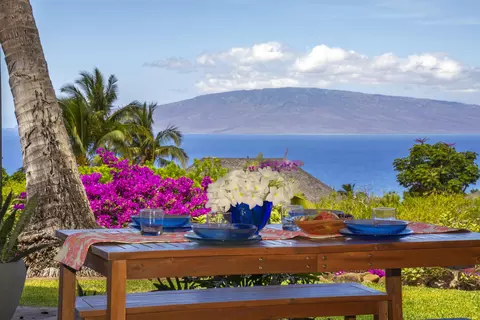 23 W Huapala Pl, Lahaina, HI 96761