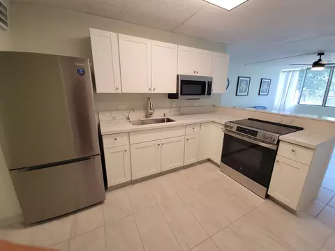 111 Kahului Beach Rd #B-213, Kahului, HI 96732