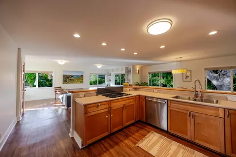 1220 W Kuiaha Rd, Haiku, HI 96708