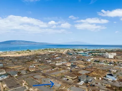 528 Pikanele St, Lahaina, HI 96761