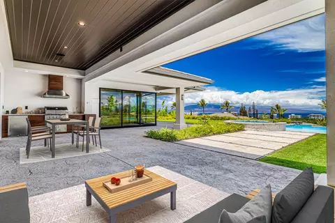 44 Lolii Pl, Lahaina, HI 96761