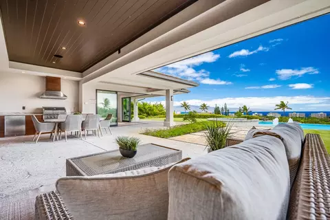 44 Lolii Pl, Lahaina, HI 96761