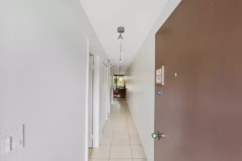 Entry Way - 4242 Lower Honoapiilani Rd #E 210, Lahaina, HI 96761 photo 1 of 3