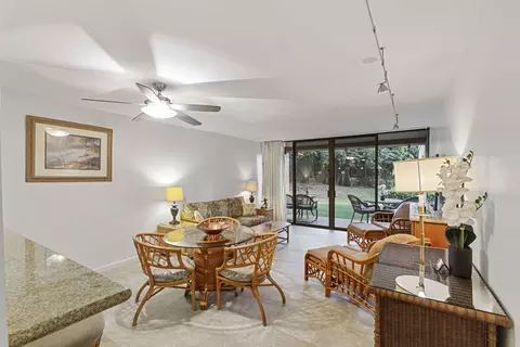 Dining - 4242 Lower Honoapiilani Rd #E 210, Lahaina, HI 96761 photo 1 of 3
