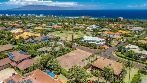 51 Pihaa St #48, Lahaina, HI 96761