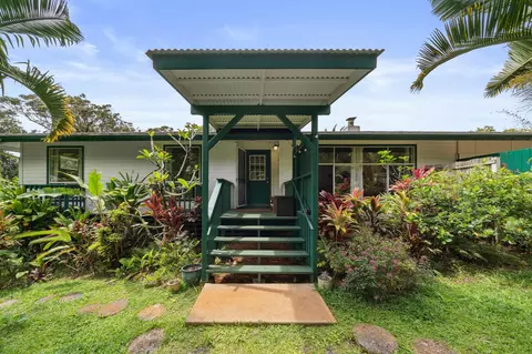 650 Pakanu St, Haiku, HI 96708