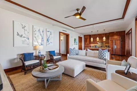 1 Bay Dr #6302, Lahaina, HI 96761