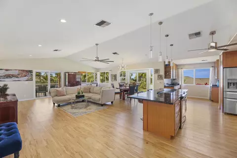 126 Ponana St, Kihei, HI 96753