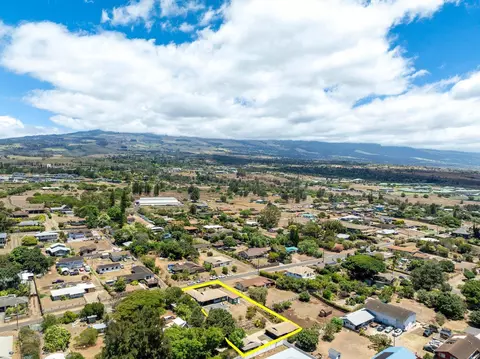 190 Aliiolani St, Makawao, HI 96768