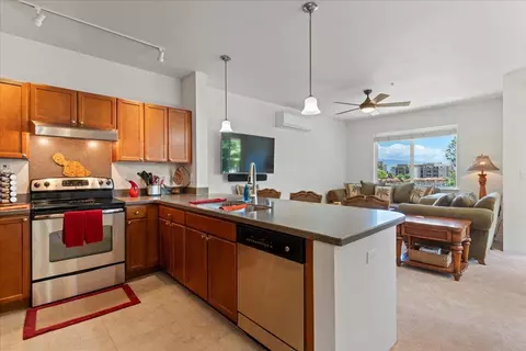 45 E Kuu Aku Ln #308, Lahaina, HI 96761