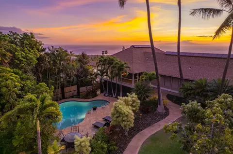 978 Kupulau Dr, Kihei, HI 96753
