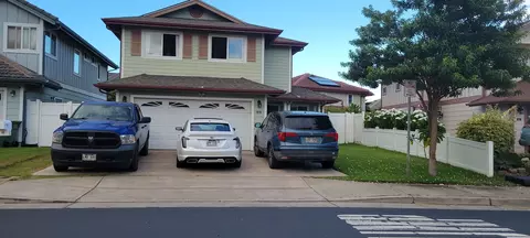 10 W Makahehi Pl, Kahului, HI 96732