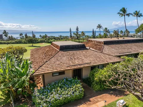 150 Puukolii Rd #10, Lahaina, HI 96761