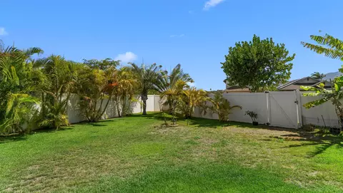 Exterior - 129 Molehulehu Loop, Kahului, HI 96732 photo 9 of 11