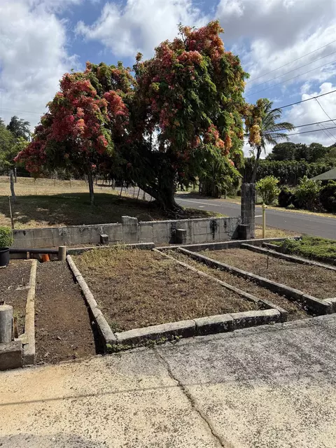 Exterior - 2095 Lilikoi Rd, Haiku, HI 96708 photo 4 of 13