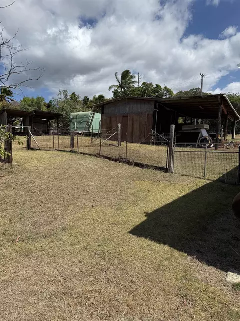 Exterior - 2095 Lilikoi Rd, Haiku, HI 96708 photo 3 of 13