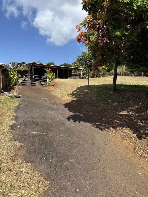 Exterior - 2095 Lilikoi Rd, Haiku, HI 96708 photo 5 of 13