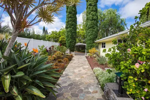 Exterior - 39 Ka Dr, Kula, HI 96790 photo 5 of 5